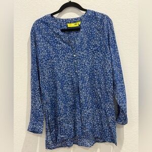 Elegant Blue Geometric Print Blouse